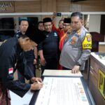 Polres Tanjungperak Gelar Cangkrukan Kamtibmas Bersama Perguruan Pencak Silat Untuk Pemilu Damai