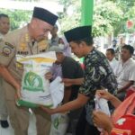 Pemerintah Kabupaten Bangkalan Salurkan Bantuan Beras untuk Masyarakat