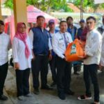 Dinas Sosial Salurkan Bantuan Sembako ke warga Terdampak Banjir di Kecamatan Klampis