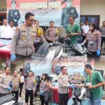 Kapolres Bangkalan Serahterimakan Langsung Sepeda Motor yang Hilang Dicuri 6 Tahun Silam