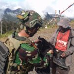 TK Bilogai berbagi baju layak pakai, senyum dan begitu senang masyarakat menerimanya.