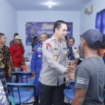 Tatap Muka dengan Tokoh Nelayan, Kapolres Situbondo Beri Bantuan Life Jacket untuk Keselamatan di Laut