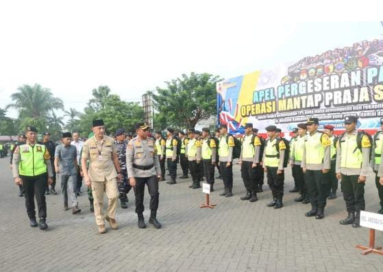 Pj Bupati Bangkalan Hadiri Apel Pergeseran Pasukan untuk Pengamanan Pilkada 2024