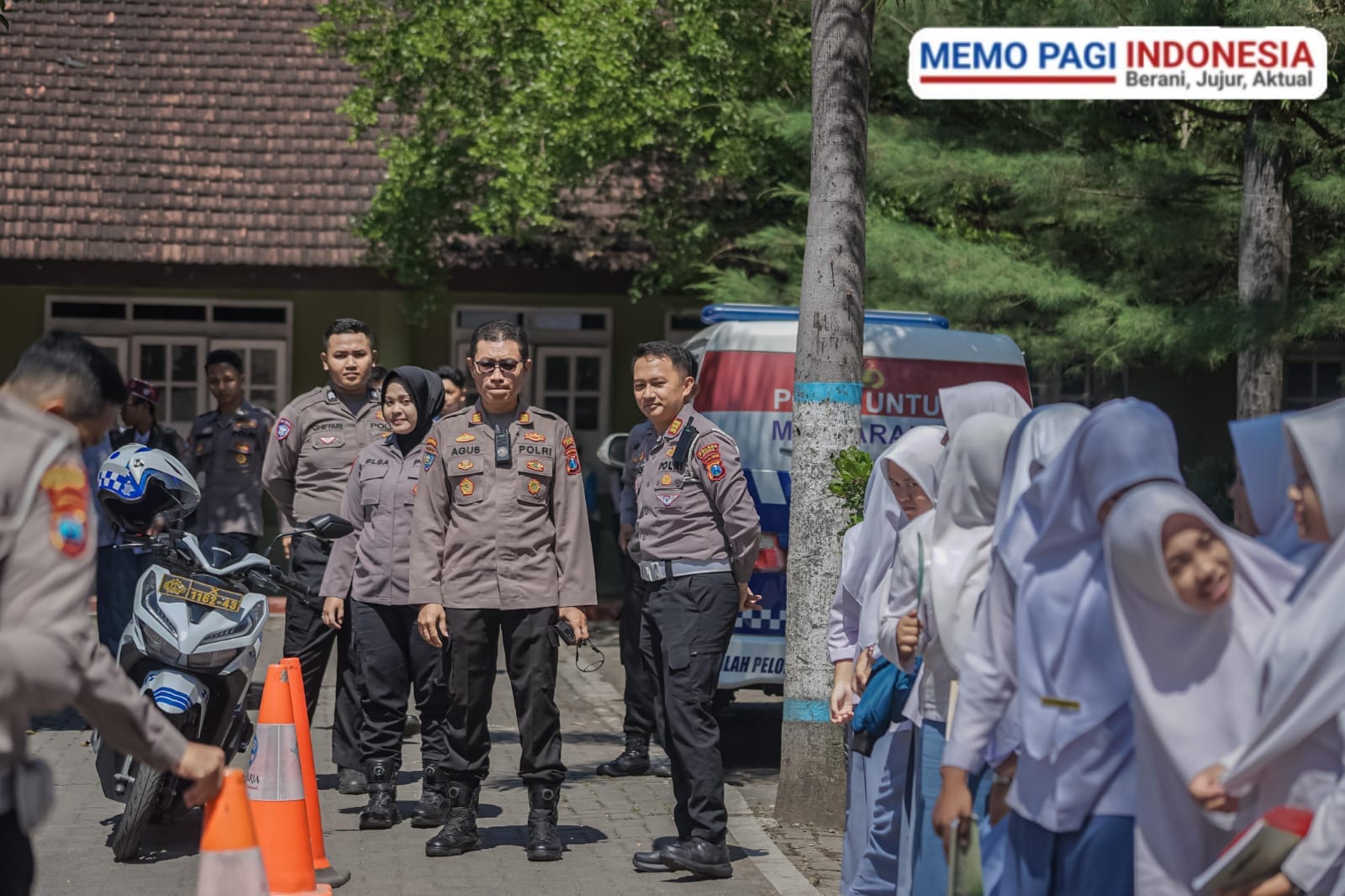 Polres Jember Gelar Coaching Clinic dalam Program Pondok Pesantren Road Safety, Sasar Siswa Sekolah dan Beri Himbauan Jelang Kelulusan