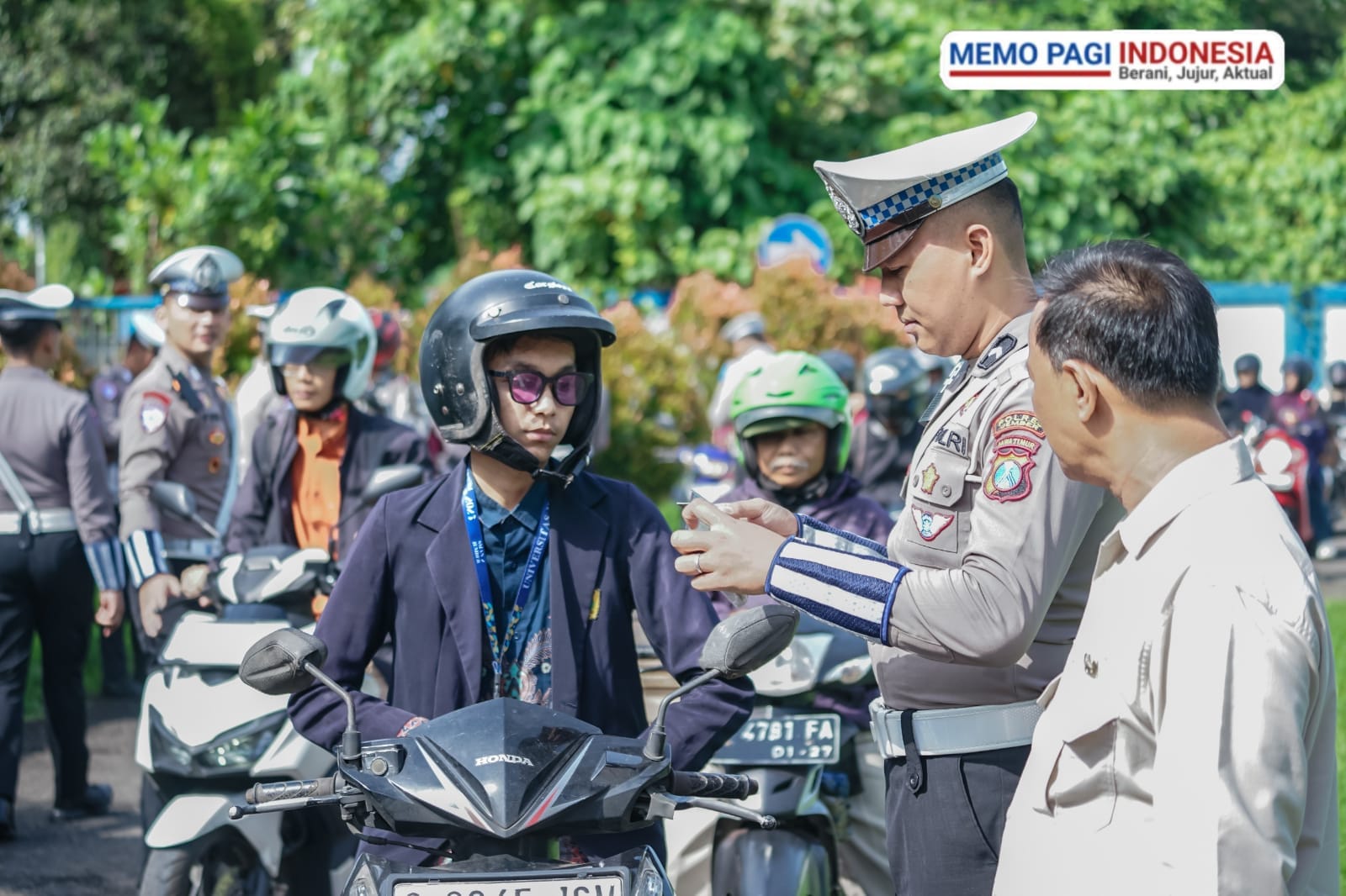Kasat Lantas Polres Jember Gelar Operasi Zebra Semeru 2025, Meningkatkan Kesadaran Berlalu Lintas